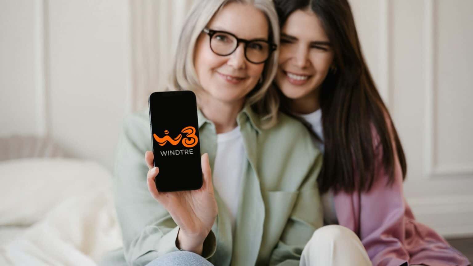 WindTre nuova offerta con 200 GB e smartphone incluso