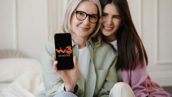 WindTre nuova offerta con 200 GB e smartphone incluso