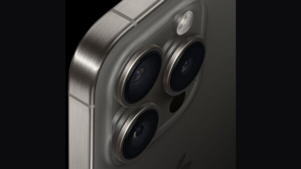 iPhone titanio