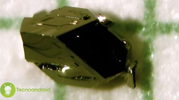 E' stato scoperto il primo superconduttore non convenzionale trovato in natura