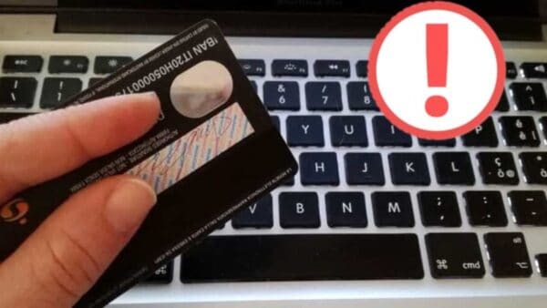 Phishing e TRUFFE pericolosissime, il messaggio inganna e prosciuga il CONTO