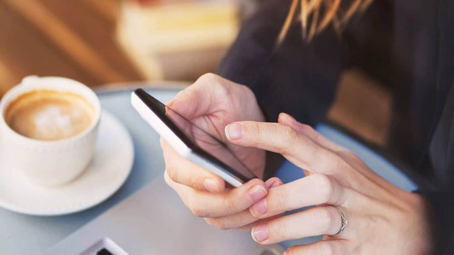WhatsApp cambia il gioco con la possibilità di fissare messaggi nelle chat