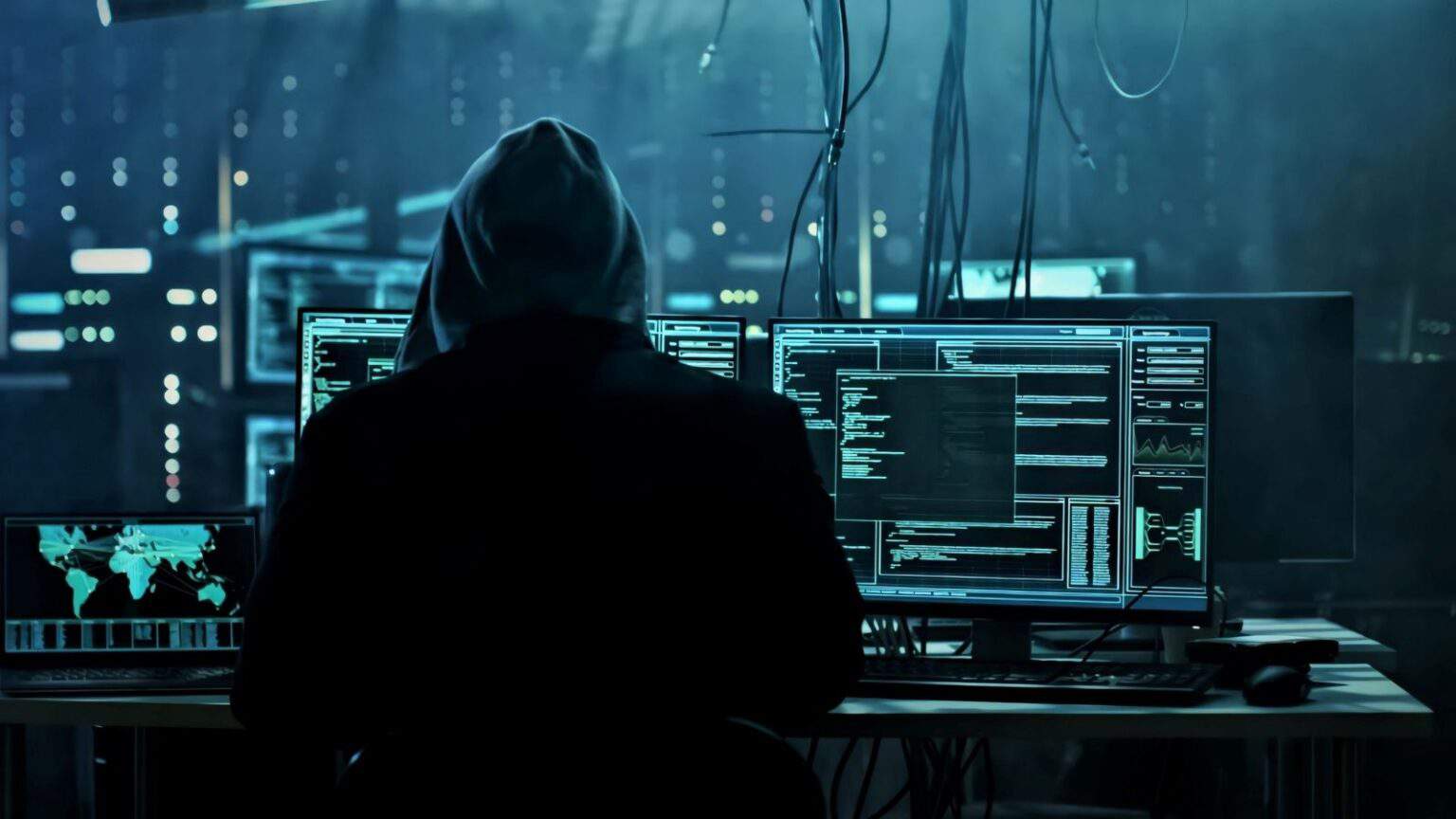 Hacker iraniani minacciano di assumere il controllo della centrale nucleare