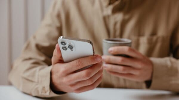 Non lasciare che il tuo cellulare sia come tutti gli altri, personalizza il tuo iPhone con questo trucco