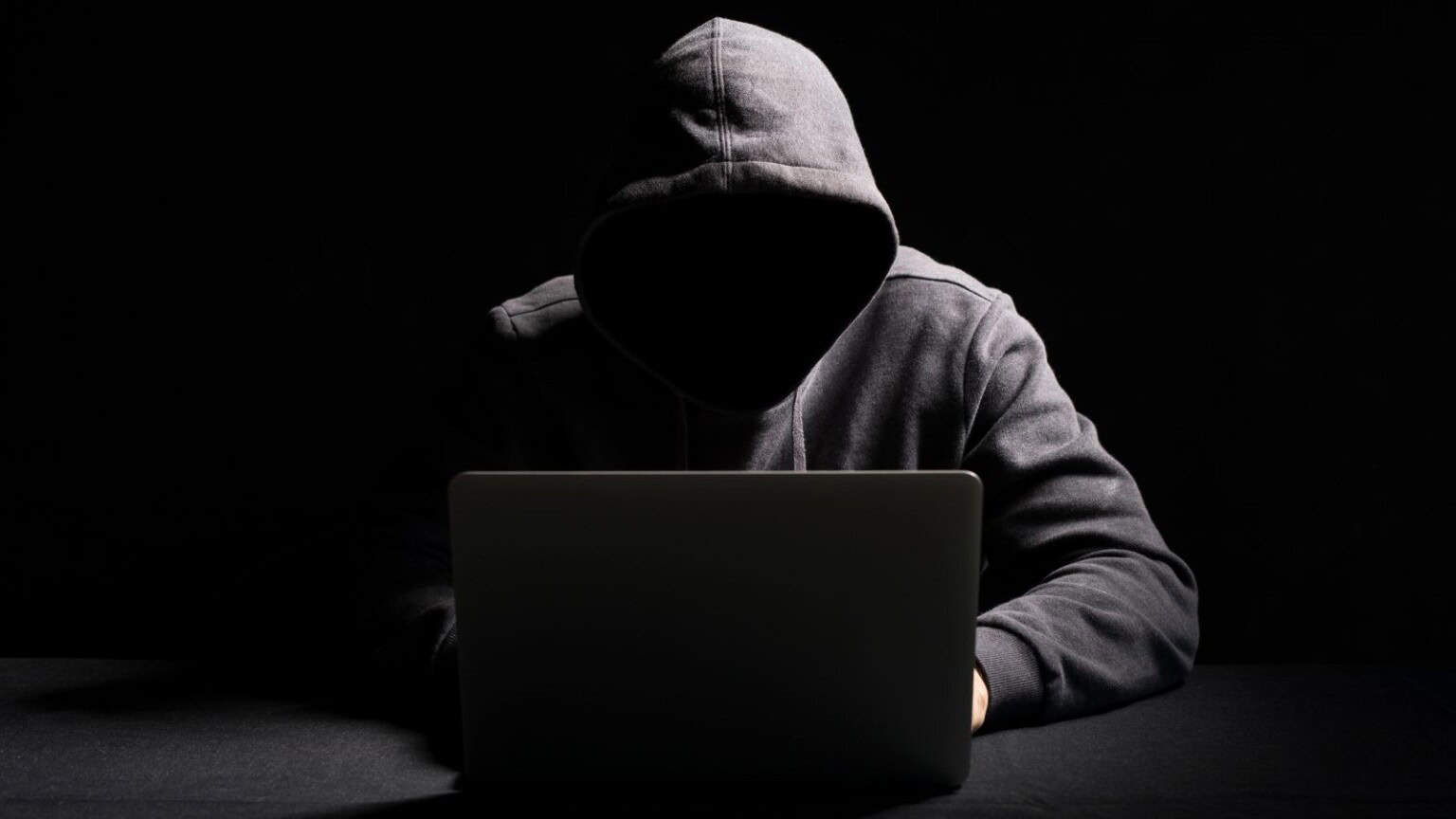 Pericolo online: aumenta la violenza digitale