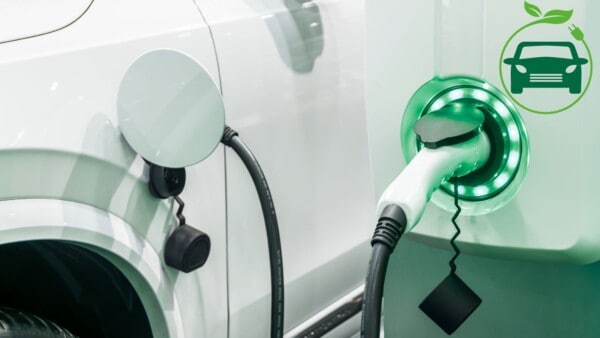 Solo auto elettriche dal 2032 negli USA si punta al 70%