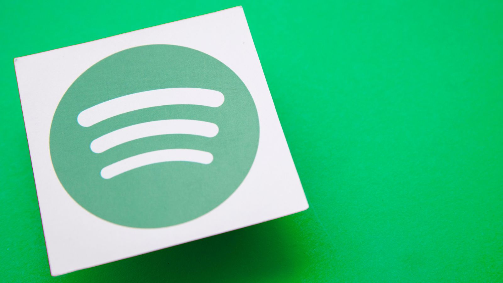 Cambio di rotta per Spotify: niente più abbonamento su iOS 