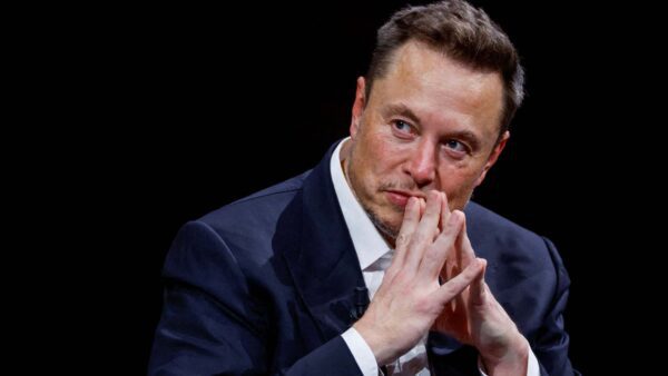 Gli impatti a lungo termine sulla percezione dell'IA e sulla sua evoluzione in seguito al conflitto tra Musk e OpenAI