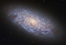 Scopri i segreti della galassia IC 3476 e comprendi il processo dinamico del "Ram Pressure Stripping"