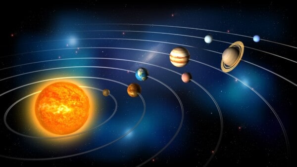 La sottile linea tra gli allineamenti celesti e le illusioni ottiche nel cielo notturno