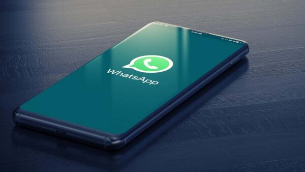 L'inclusione di WhatsApp nel registro chiamate di Google Telefono potrebbe segnare un cambiamento significativo