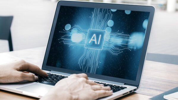 Attenzione a questi social: vendono i dati degli utenti all’AI