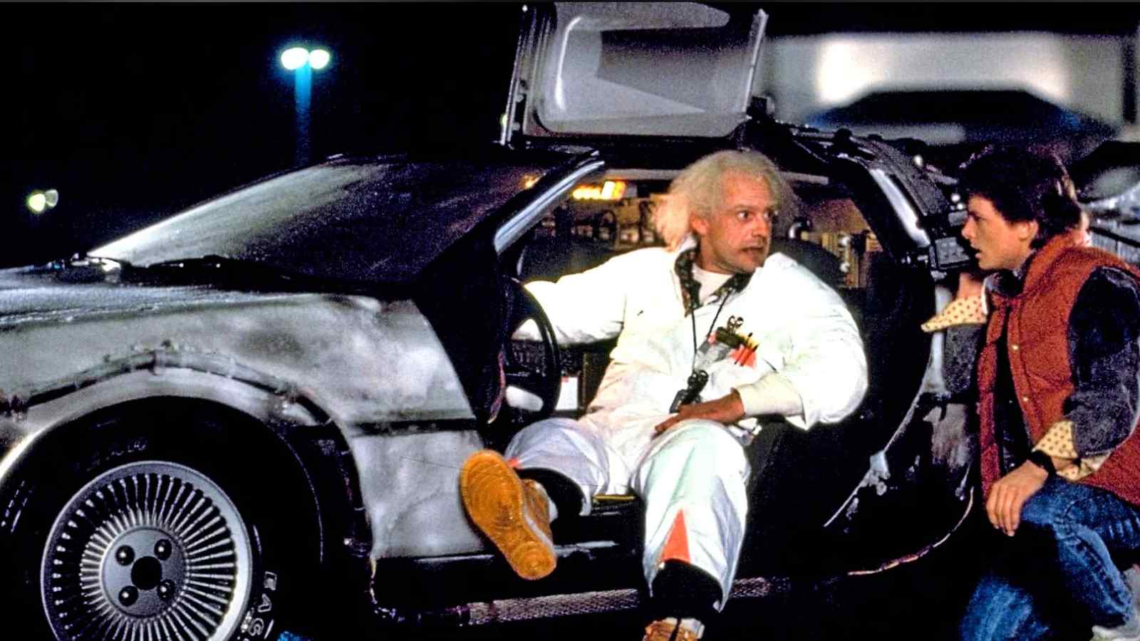 La DeLorean di Doc Martin è ora una realtà grazie alle modifiche su una Tesla Model X Plaid