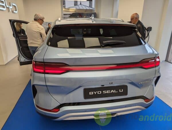 byd - dettaglio byd - dettaglio