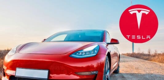 Tesla: Elon Musk aumenterà l'IA nelle sue auto elettriche