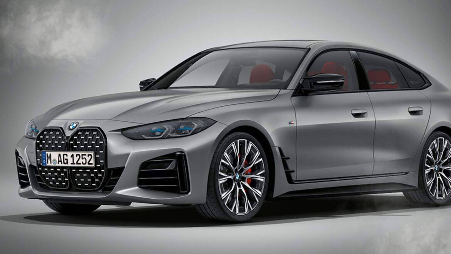 BMW Serie 4 Gran Coupé: l'auto termica con incredibili dettagli