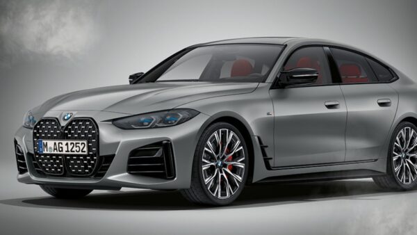 BMW Serie 4 Gran Coupé: l'auto termica con incredibili dettagli