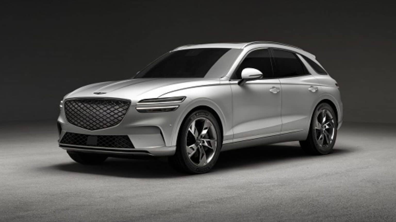 Genesis svela il restyling del SUV GV70 al Salone di Pechino