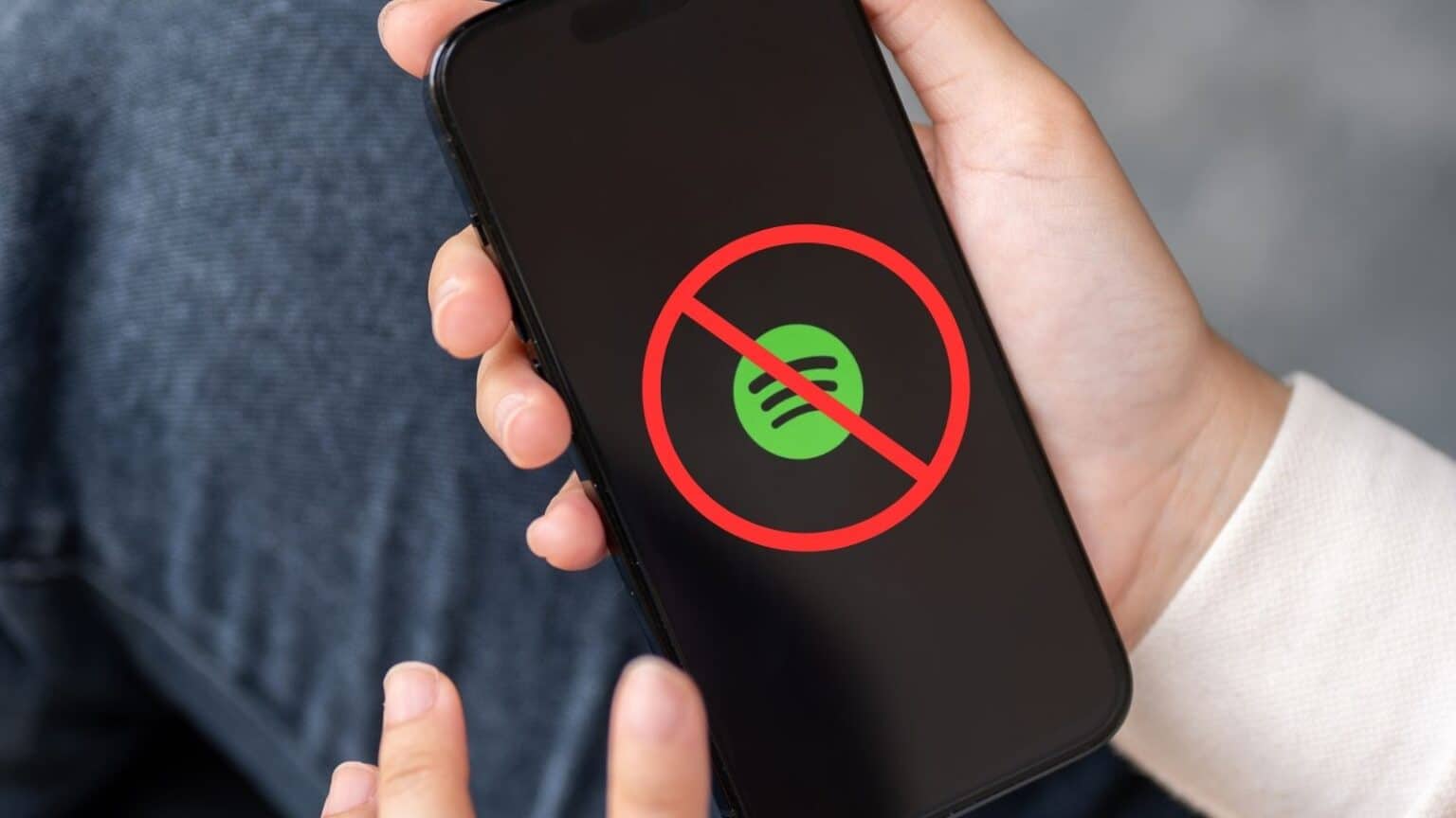 Apple, continua la guerra: bloccato aggiornamento Spotify