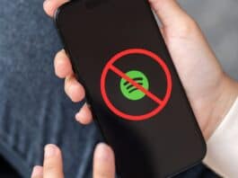 Apple, continua la guerra: bloccato aggiornamento Spotify