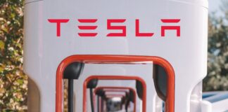 USA: cala il costo della Tesla Model Y, cosa succede in Italia?