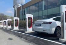 Tesla, arriva una nuova struttura tariffaria per i Supercharger in Italia