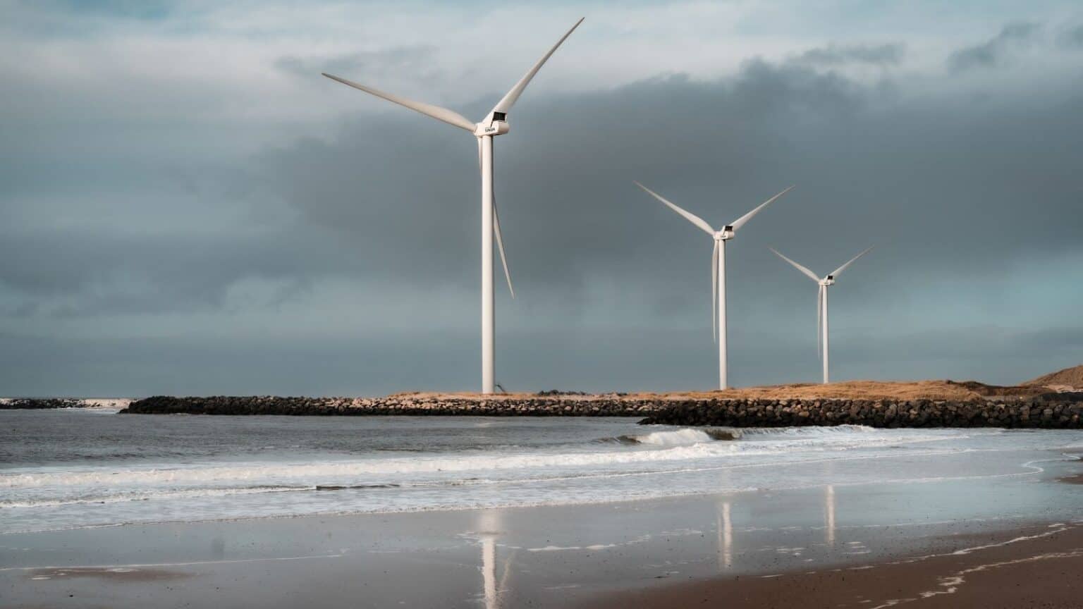 Energia eolica, nuovo progetto nel Mediterraneo