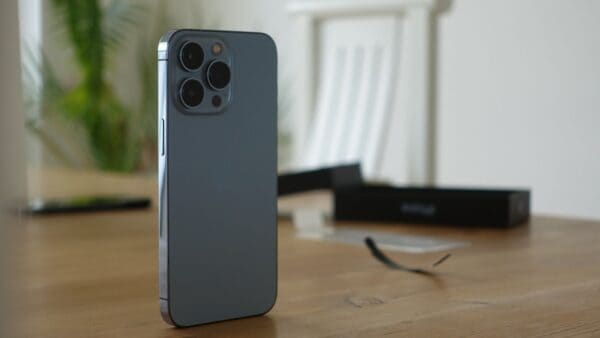 iPhone 17
