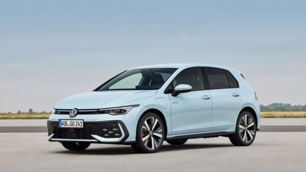 Volkswagen Golf una nuova rinfrescata al design