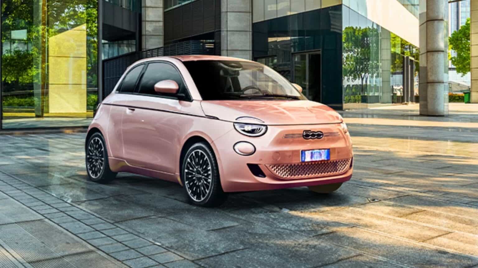 Fiat 500e: l'auto elettrica sarà disponibile anche in versione ibrida