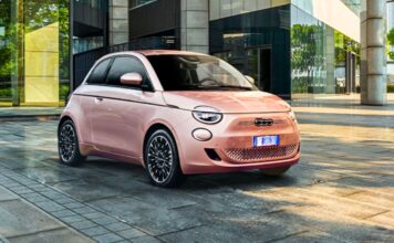 Fiat 500e: l'auto elettrica sarà disponibile anche in versione ibrida