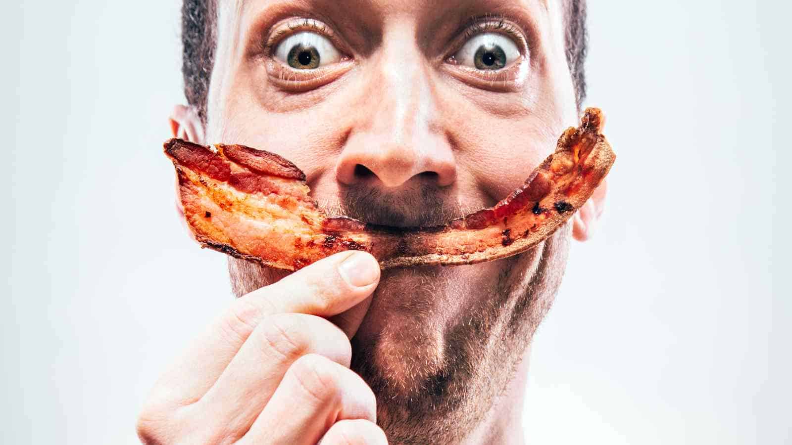 La bizzarra religione che venera.. Il bacon!