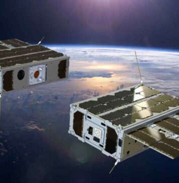 I satelliti CubeSat sono dotati di sistemi di propulsione per elettrolisi alimentati da energia solare