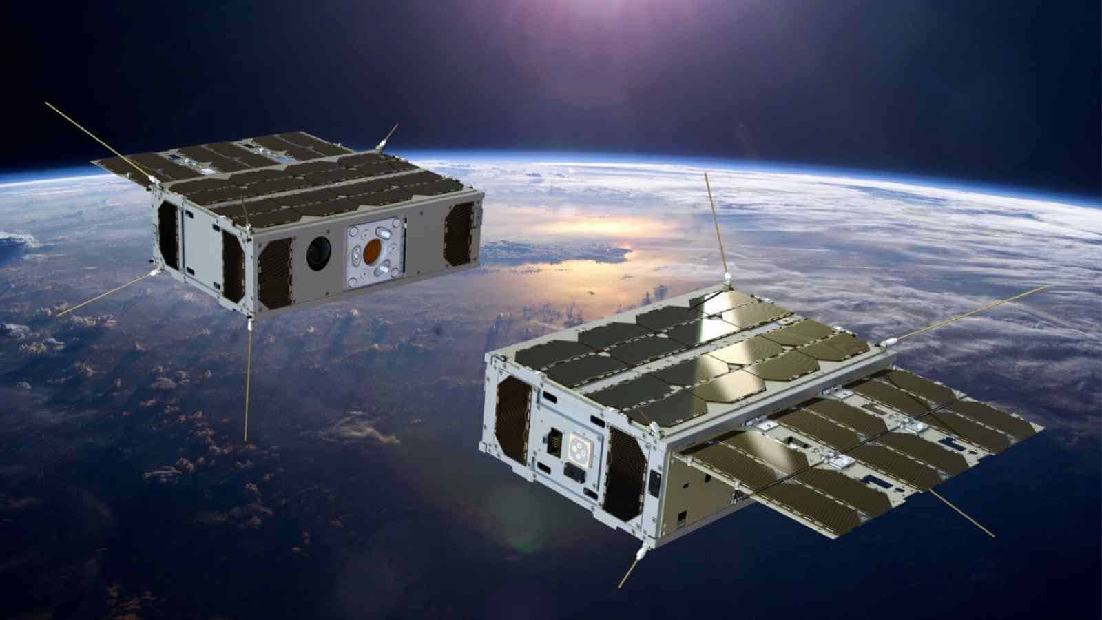 I satelliti CubeSat sono dotati di sistemi di propulsione per elettrolisi alimentati da energia solare