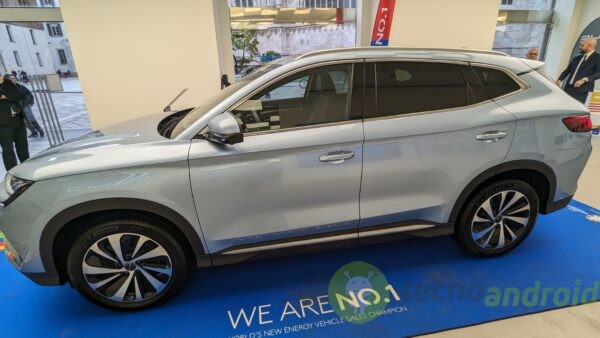 BYD Seal U debutta in Italia: prezzo ufficiale