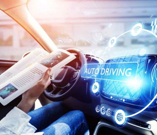 Il sistema di guida autonoma offre molti pro per i guidatori, ma i test non sono finiti