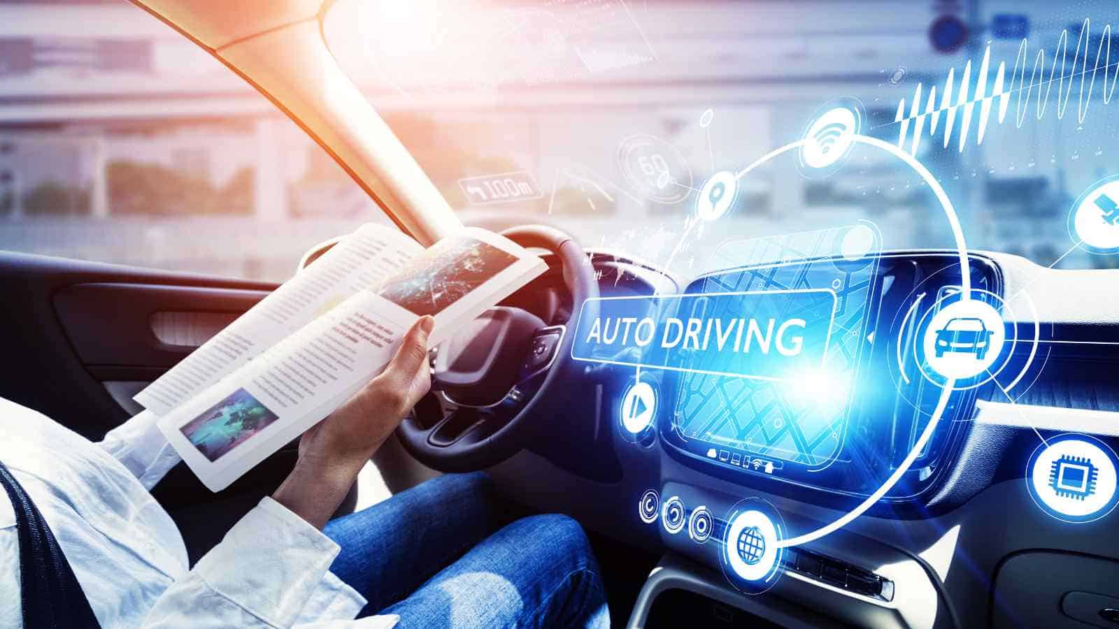 Il sistema di guida autonoma offre molti pro per i guidatori, ma per lui i test non sono finiti