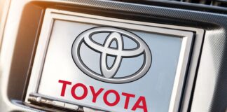 Toyota 4Runner: niente più touchscreen