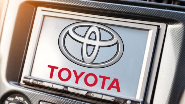 Toyota 4Runner: niente più touchscreen