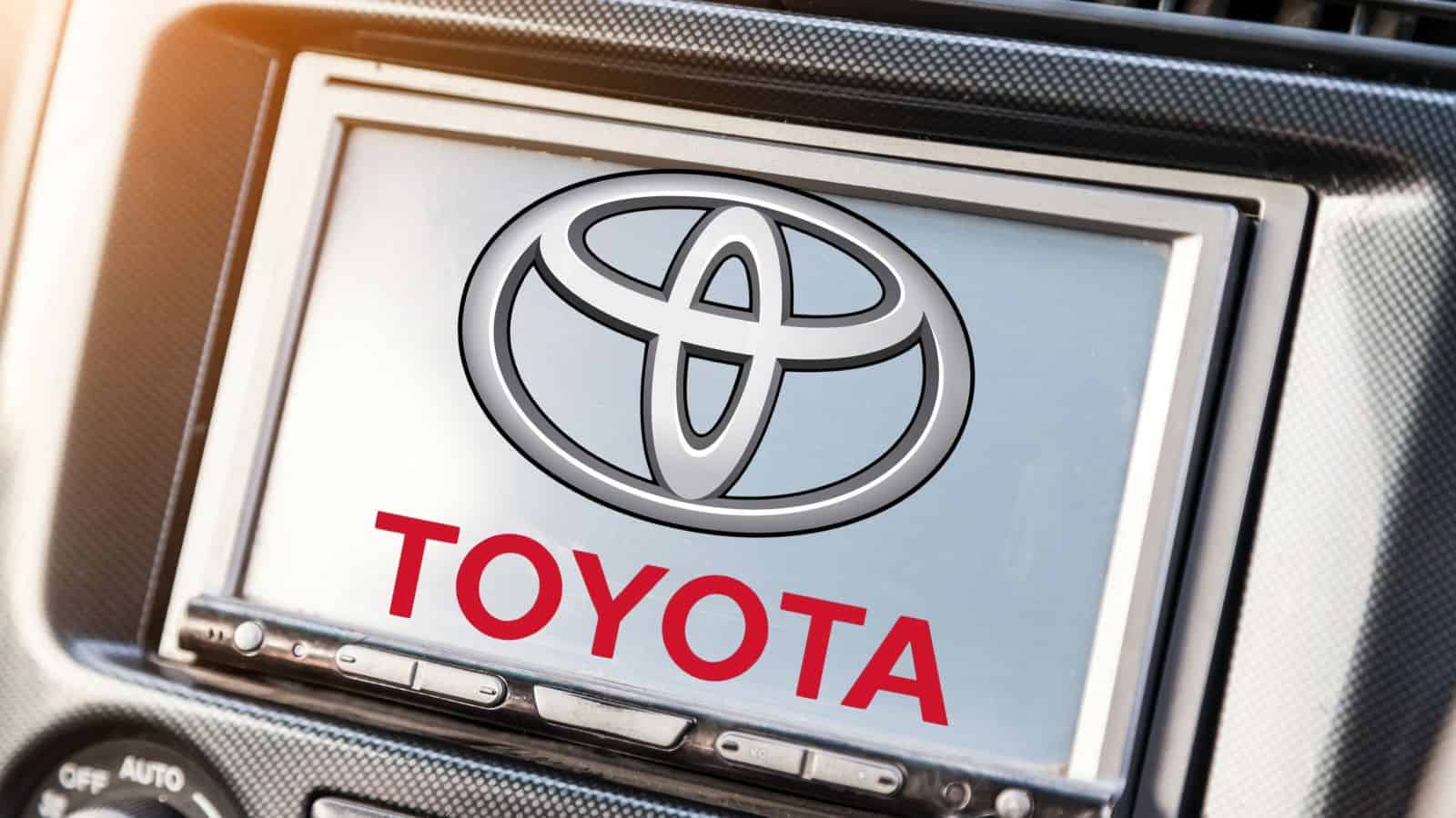 Toyota 4Runner: niente più touchscreen 
