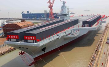 La Fujian della flotta navale cinese in tutta la sua grandezza