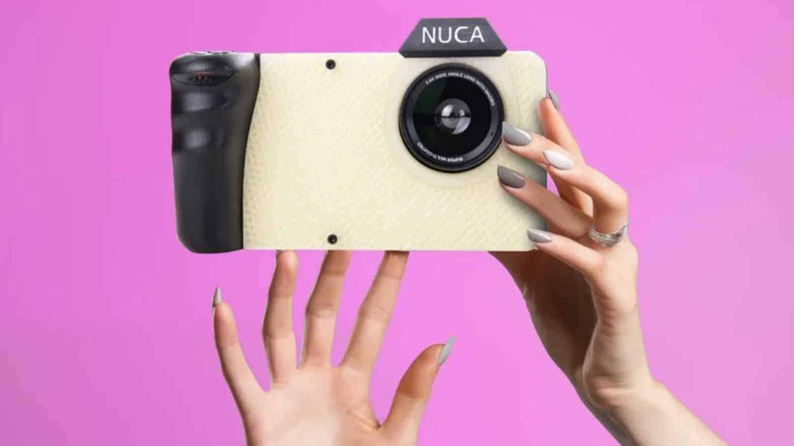 Il prototipo stampato in 3d di NUCA, la bizzarra macchina fotografica per nudi improvvisati