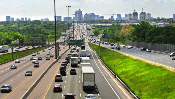 Gli aumenti di Telepass e le nuove agevolazioni per giovani e viaggiatori occasionali