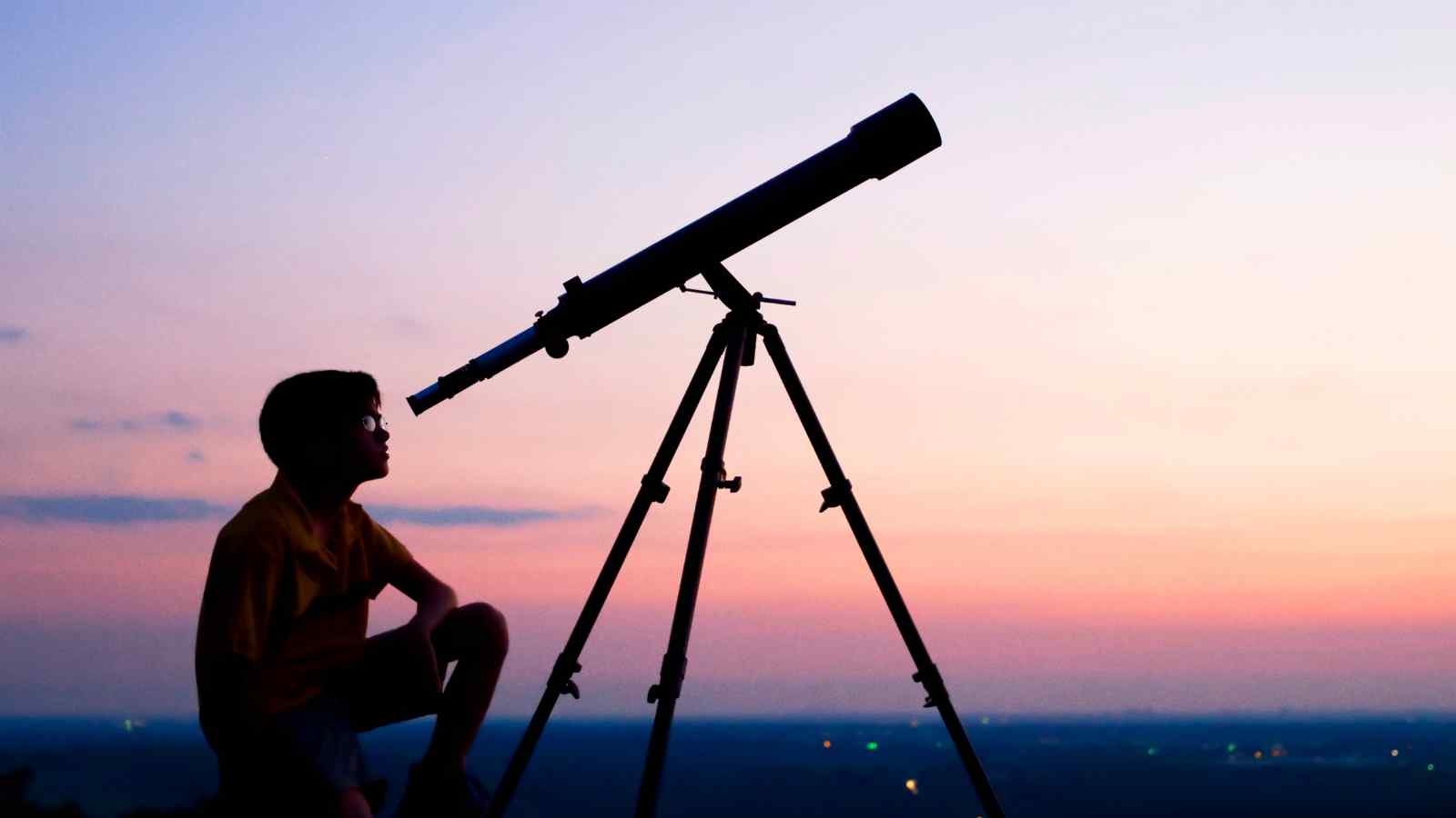 Tutti con gli occhi verso l'alto ad aprile, per godere dello spettacolo della volta celeste e dei suoi astri