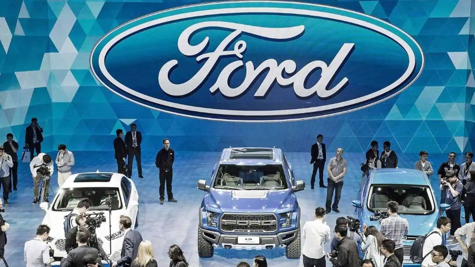 Ford: una mossa controversa nel mercato dell’auto elettrica