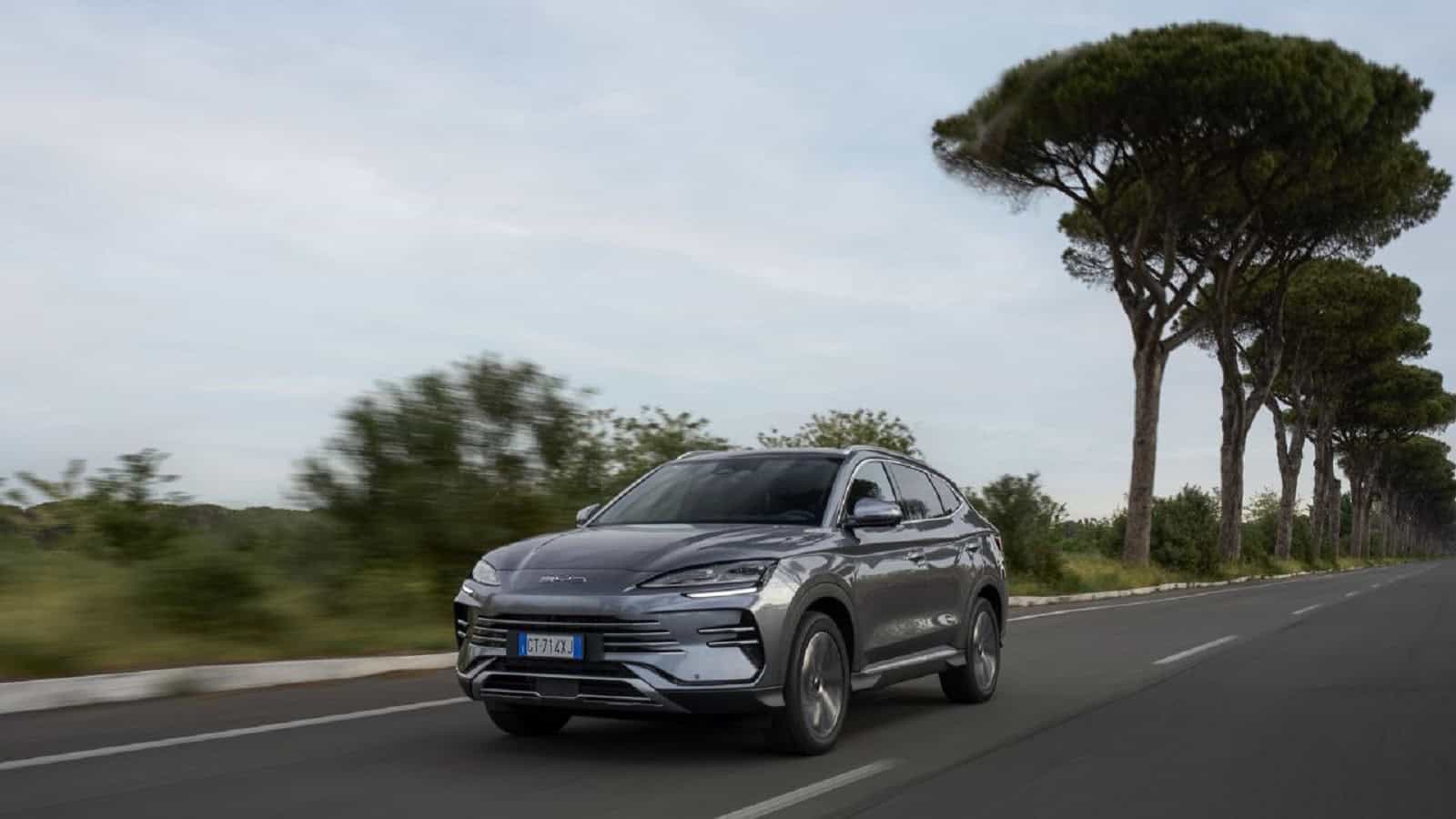 BYD SEAL U DM-i è il nuovo SUV ibrido pensato per lunghi viaggi
