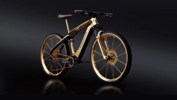Caviar, Porsche, e-bike, oro
