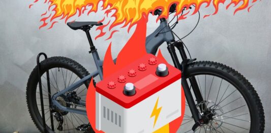 Batterie e-bike prendono fuoco: la Cina impone nuove regole
