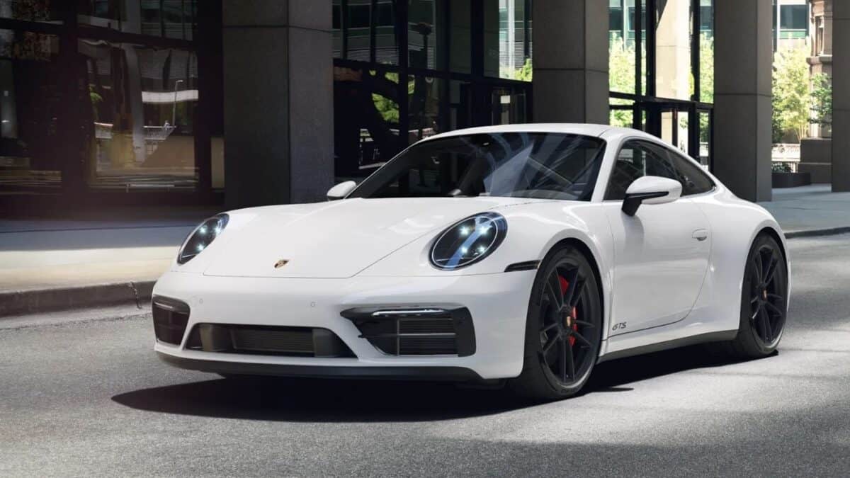 La Porsche 911 diventa ibrida: le nuove 911 Carrera GTS e 911 Carrera T-Hybrid