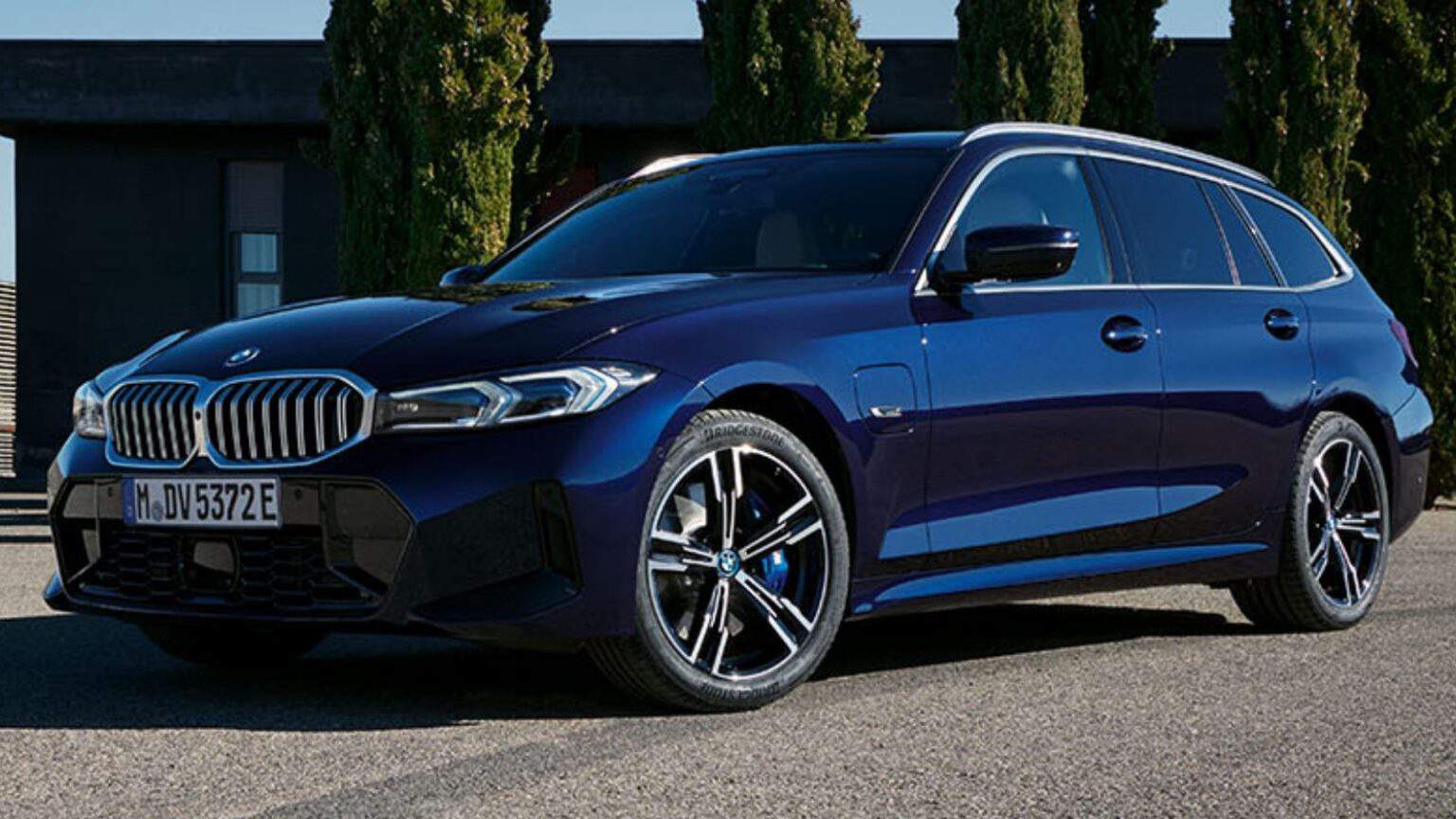 BMW Serie 3: aggiornamenti e più potenza per i modelli plug-in
